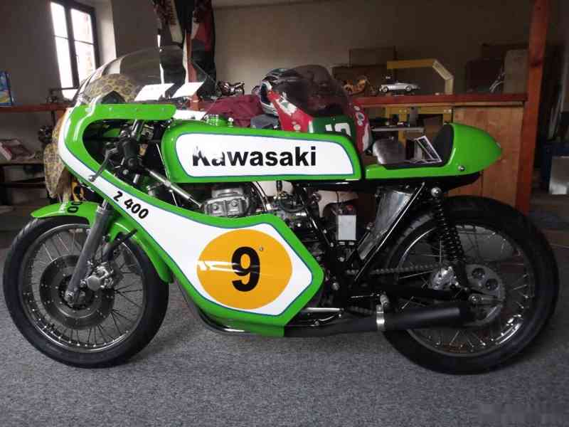 Závodní Kawasaki Z 400 - foto 4