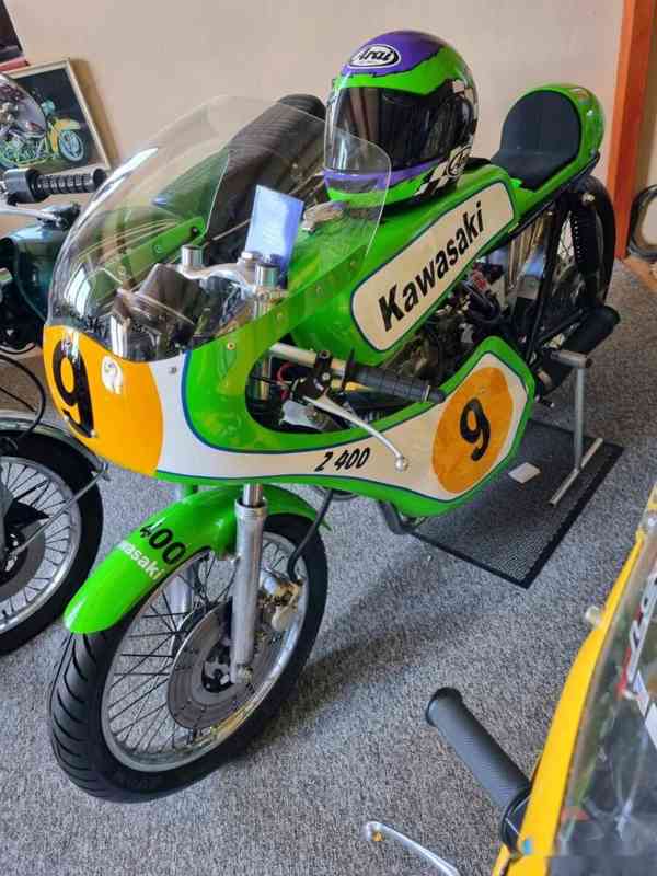 Závodní Kawasaki Z 400 - foto 6