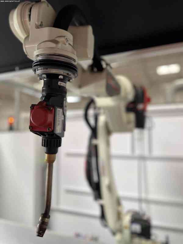 Robotická svařovací buňka KAWASAKI BA006L-A - foto 3