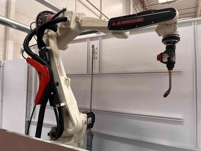 Robotická svařovací buňka KAWASAKI BA006L-A