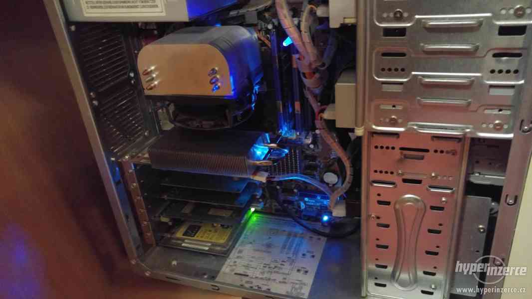 starší PC Pentium 4  (3,2Ghz) HT - foto 3