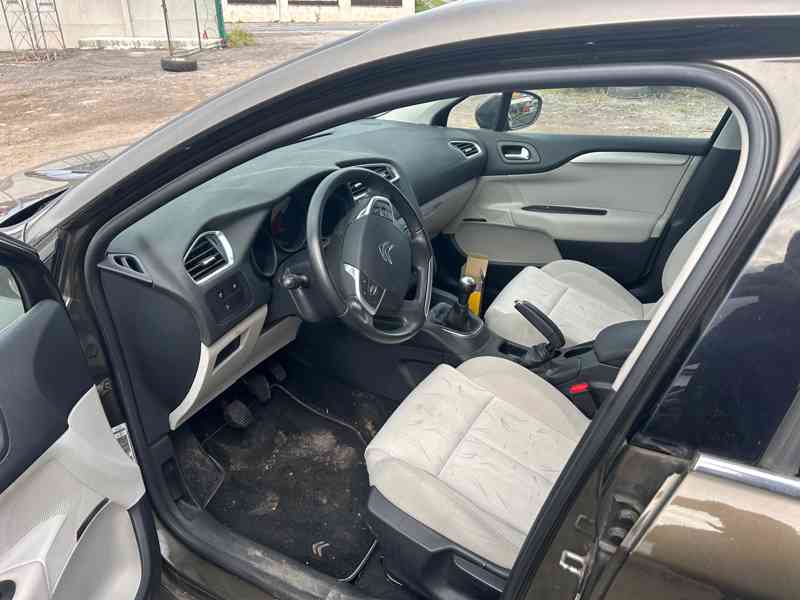 Citroen C4II 1,6 VTI 5FS 88KW prodám díly z vozu - foto 5