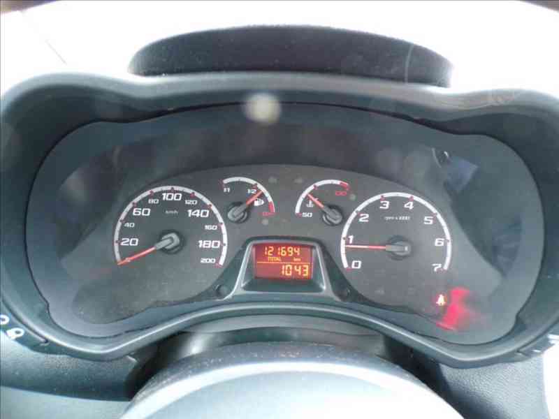 Ford Ka 1,2 i - foto 5