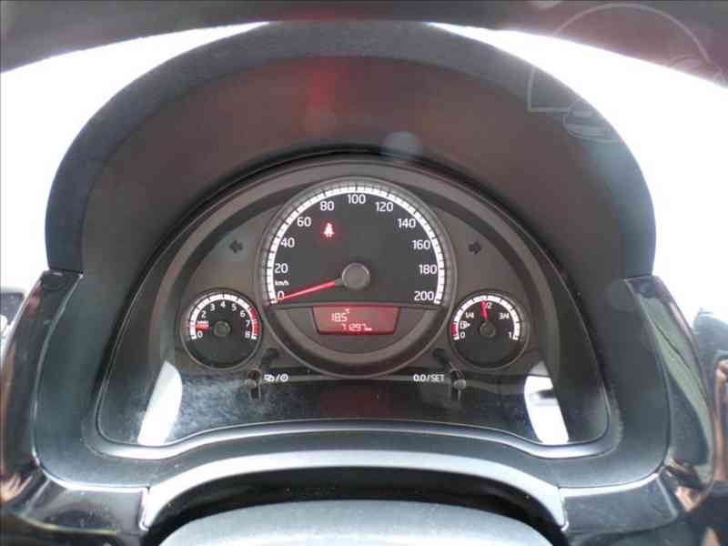 Volkswagen Up ! 1,0 MPI 1.MAJITEL,SERVISNÍ KNHA - foto 5