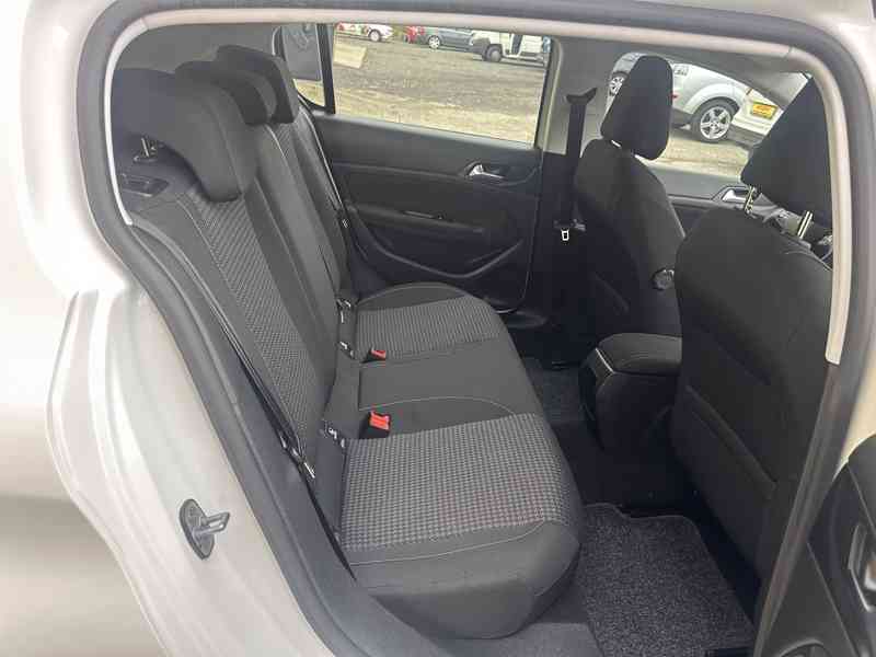Peugeot 308 1.2i 81kW Navi/1Maj - foto 16