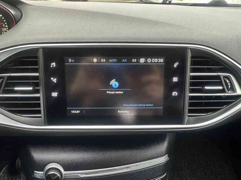 Peugeot 308 1.2i 81kW Navi/1Maj - foto 24