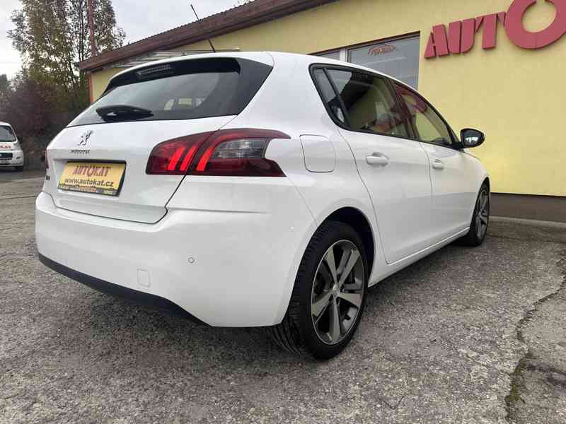 Peugeot 308 1.2i 81kW Navi/1Maj - foto 3