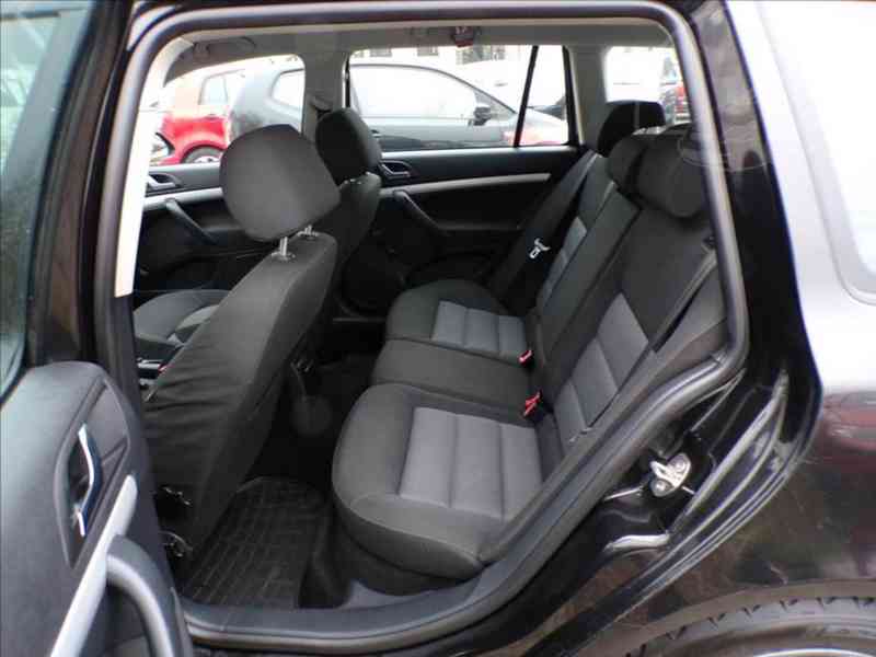 Škoda Octavia 1,9 TDI AUTOMAT,TAŽ.ZAŘ. - foto 9