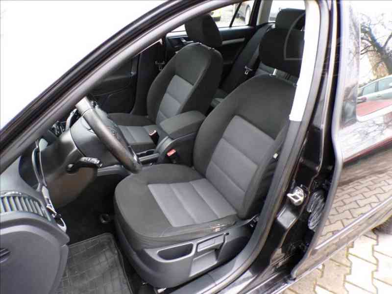 Škoda Octavia 1,9 TDI AUTOMAT,TAŽ.ZAŘ. - foto 8