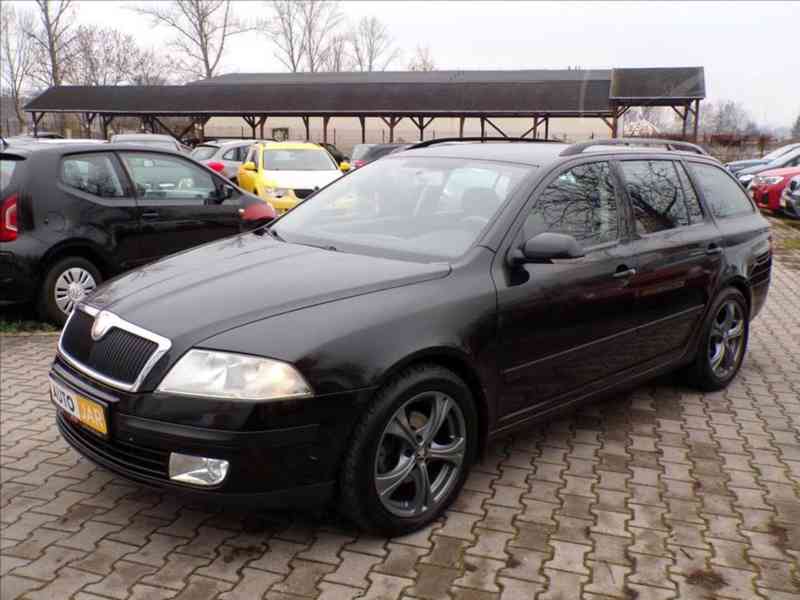 Škoda Octavia 1,9 TDI AUTOMAT,TAŽ.ZAŘ. - foto 2