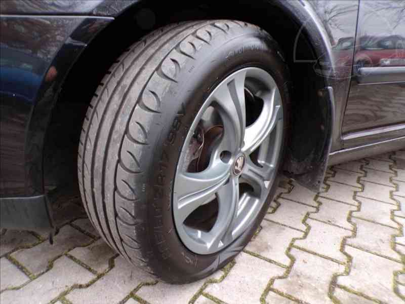 Škoda Octavia 1,9 TDI AUTOMAT,TAŽ.ZAŘ. - foto 14