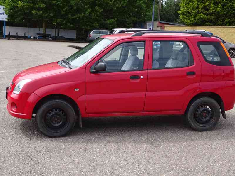 Suzuki Ignis 1.3i r.v.2004 DĚDICTVÍ 1.Maj.serv.kníž.ČR  - foto 3