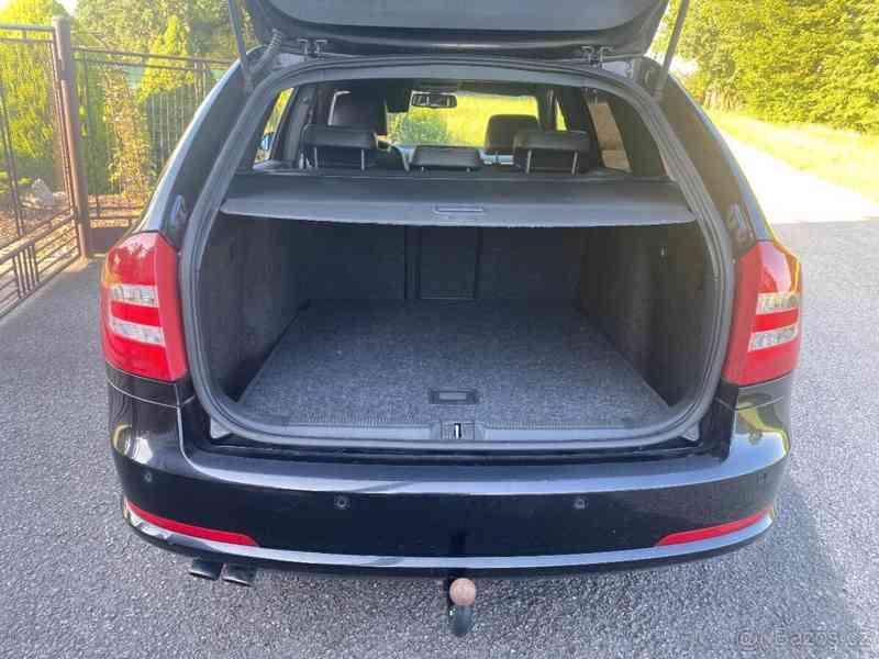 Škoda Octavia 2,0   RS - foto 9