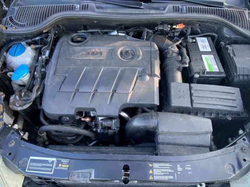 Škoda Octavia 2,0   RS - foto 14