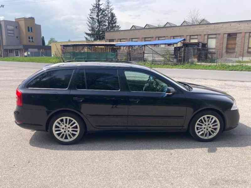 Škoda Octavia 2,0   RS - foto 12
