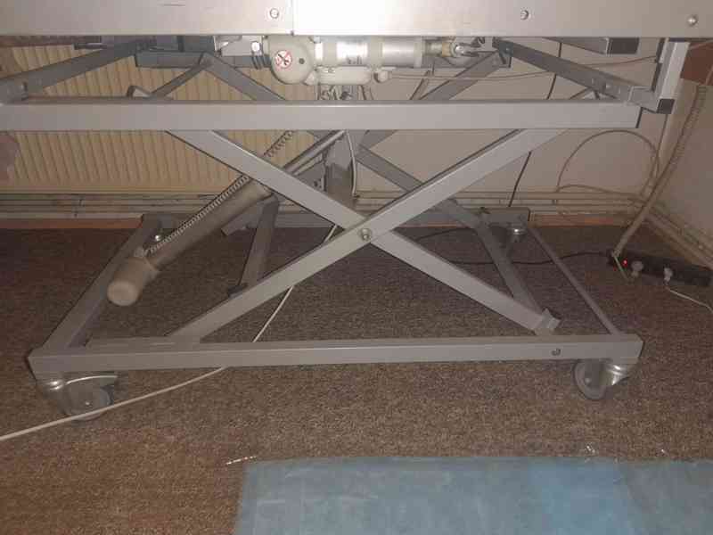 Zdravotní polohovatelná elektrická postel + antidekubitní ma - foto 18