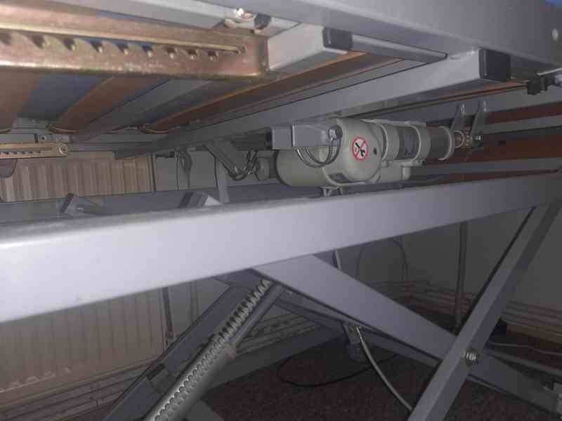 Zdravotní polohovatelná elektrická postel + antidekubitní ma - foto 13