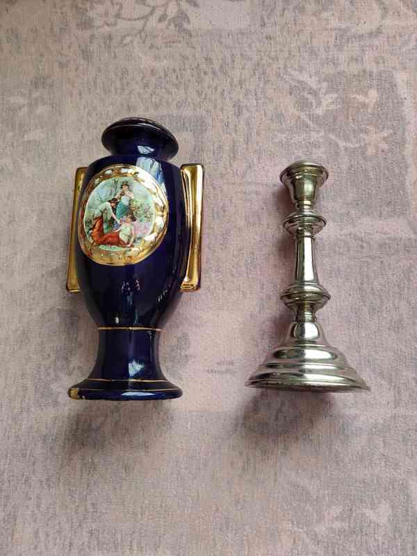 Starožitná porcelánová váza + cínový svícen - foto 5