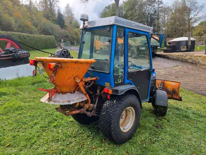 Traktor Iseki 2120 - foto 3
