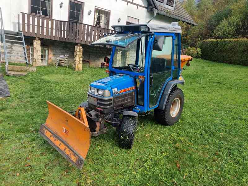 Traktor Iseki 2120 - foto 1