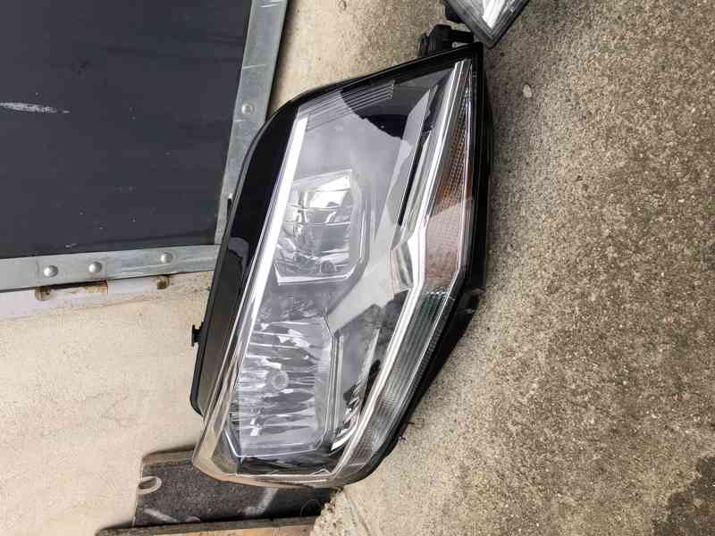 PREDNI svetla svetlo vw caddy 15-20 h7 prave leve - foto 2