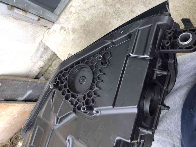 PREDNI svetla svetlo vw caddy 15-20 h7 prave leve - foto 7