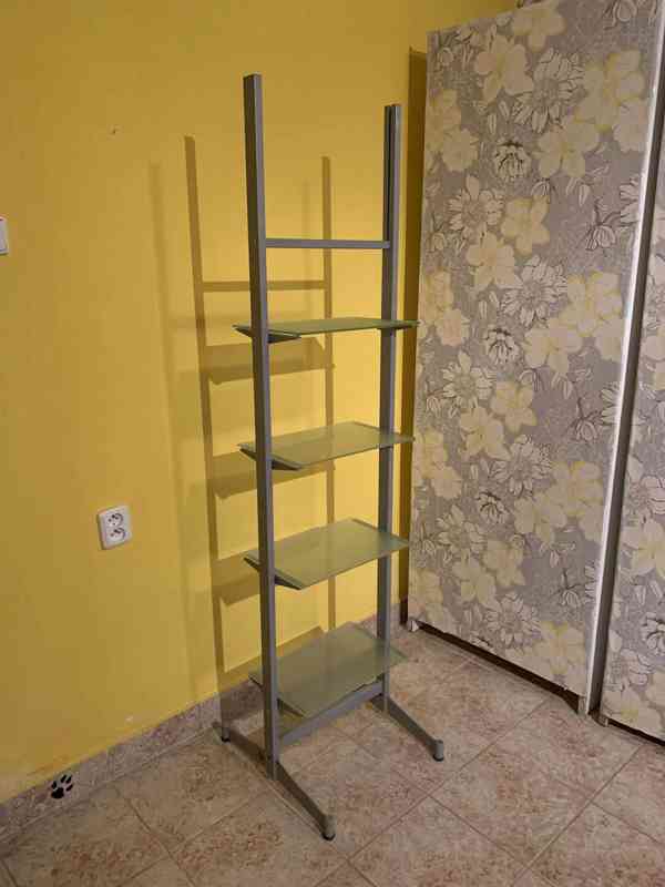 Kovový regál se skleněnými policemi – 175 cm, Olomouc - foto 3