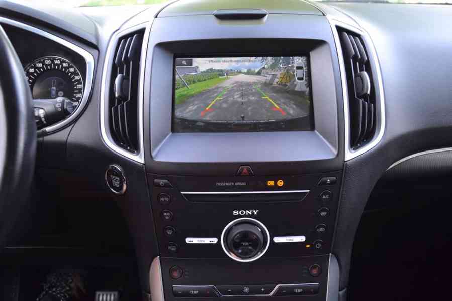 Ford Galaxy 2.0 TDCI 110kW Titanium 7 míst - foto 11