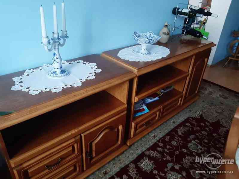 Starožitný nábytek - foto 3