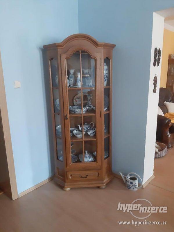 Starožitný nábytek - foto 5
