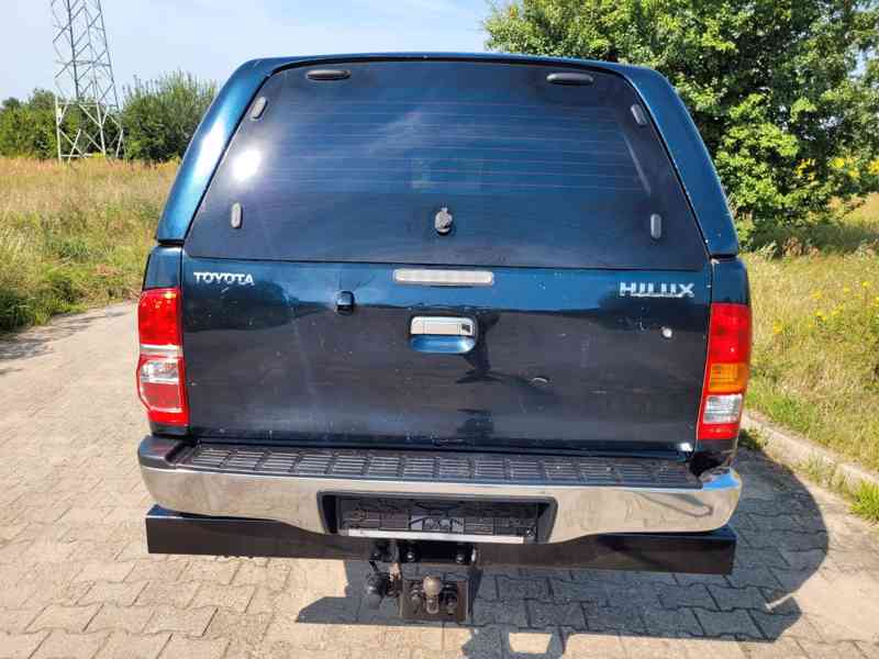 Toyota Hilux 3,0D4D Double Cab Comfort 126kw - foto 7