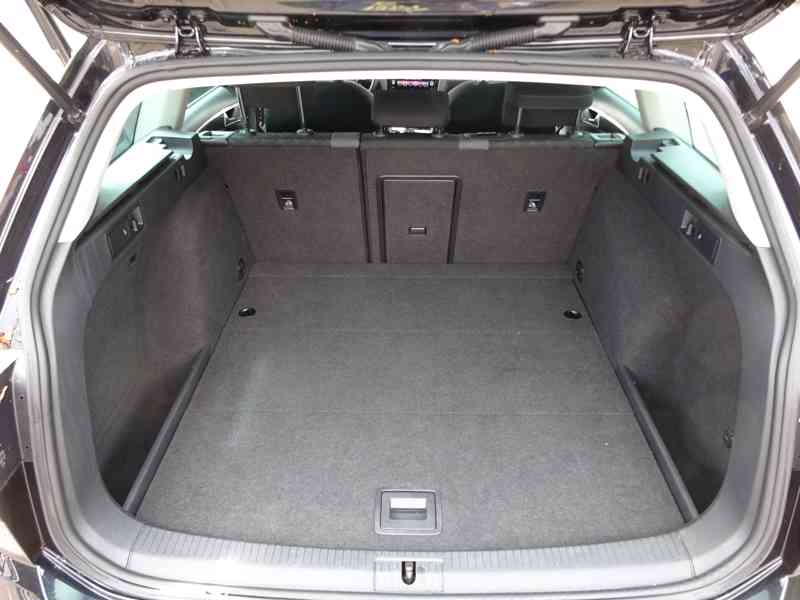 VW Golf 1.4 TSI Variant r.v.2018 (serviska) 92 kw - foto 15