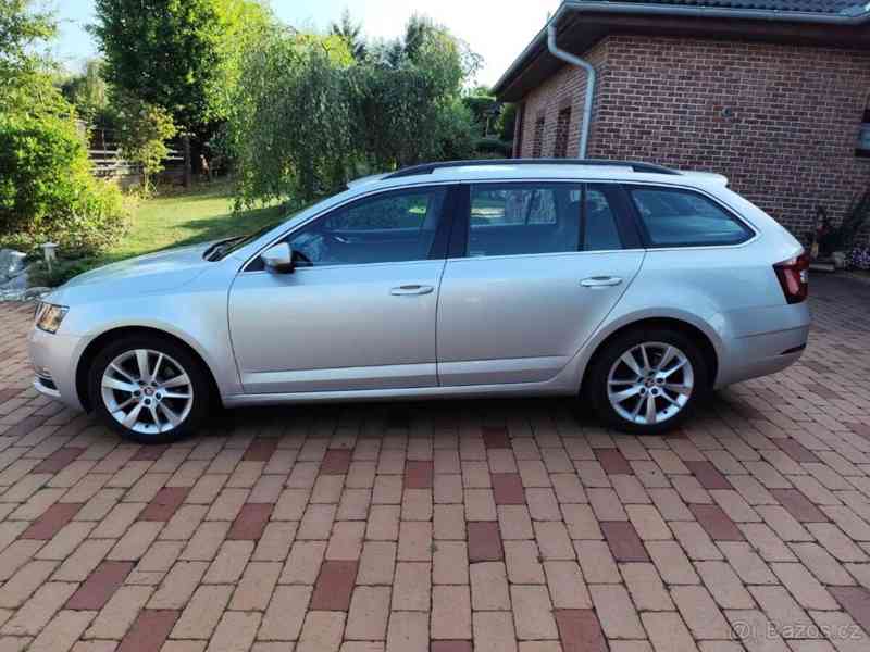 Škoda Octavia 2,0 TDI 110kW Style Combi 4x4  Facelift, 2.0D  - foto 15