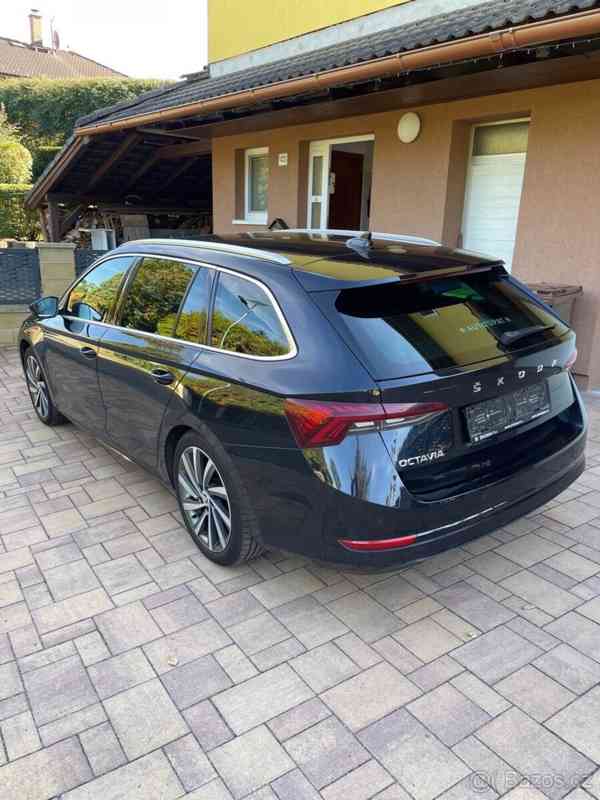 Škoda Octavia 2,0   TDI DSG Style Plus - foto 7