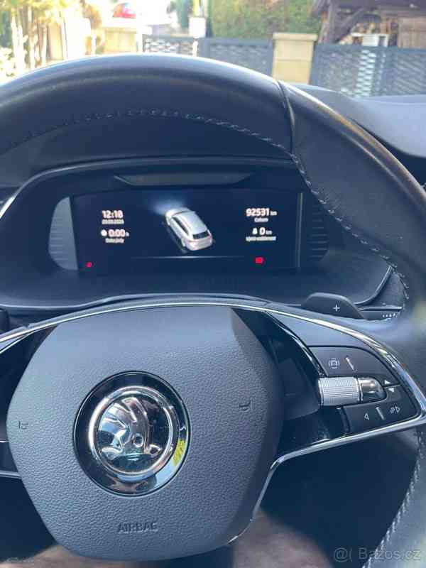 Škoda Octavia 2,0   TDI DSG Style Plus - foto 9