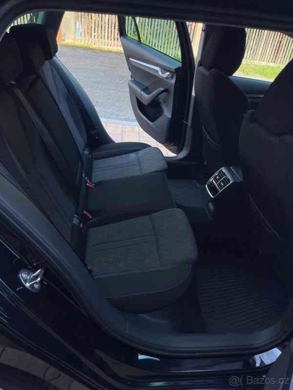 Škoda Octavia 2,0   TDI DSG Style Plus - foto 4