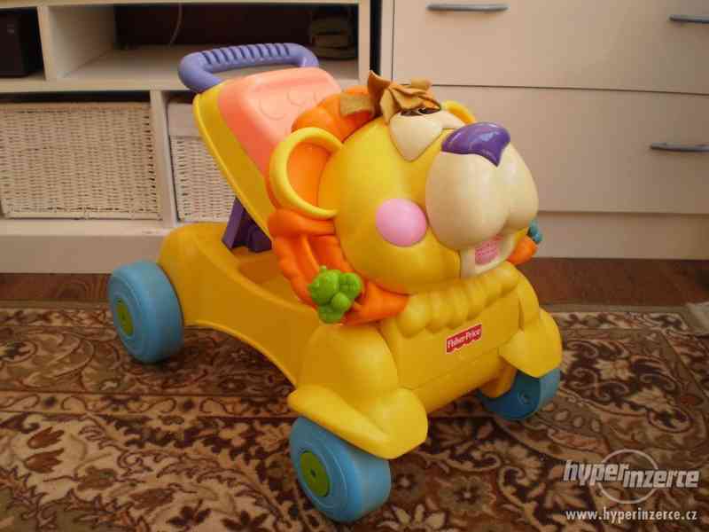 Chodítko a zároveň i odrážedlo se zvuky zn. FISHER-PRICE - foto 2