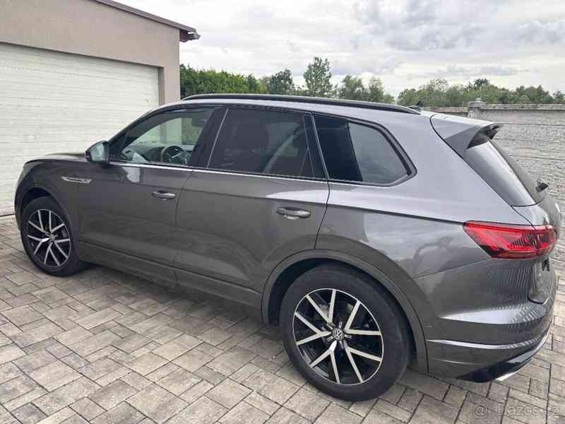 Volkswagen Touareg 3,0   R-line V6 TDI BMT 8TT - foto 7