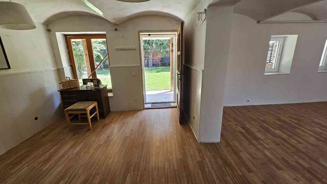 RD Brno venkov 5+1+2kk,parcela 1.230m2, š.19m, dvojgaráž. - foto 17