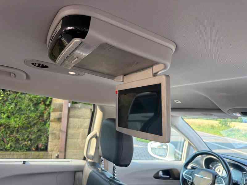 Chrysler Pacifica 3,6 L DVD Hybrid Plug In 2019 - foto 11