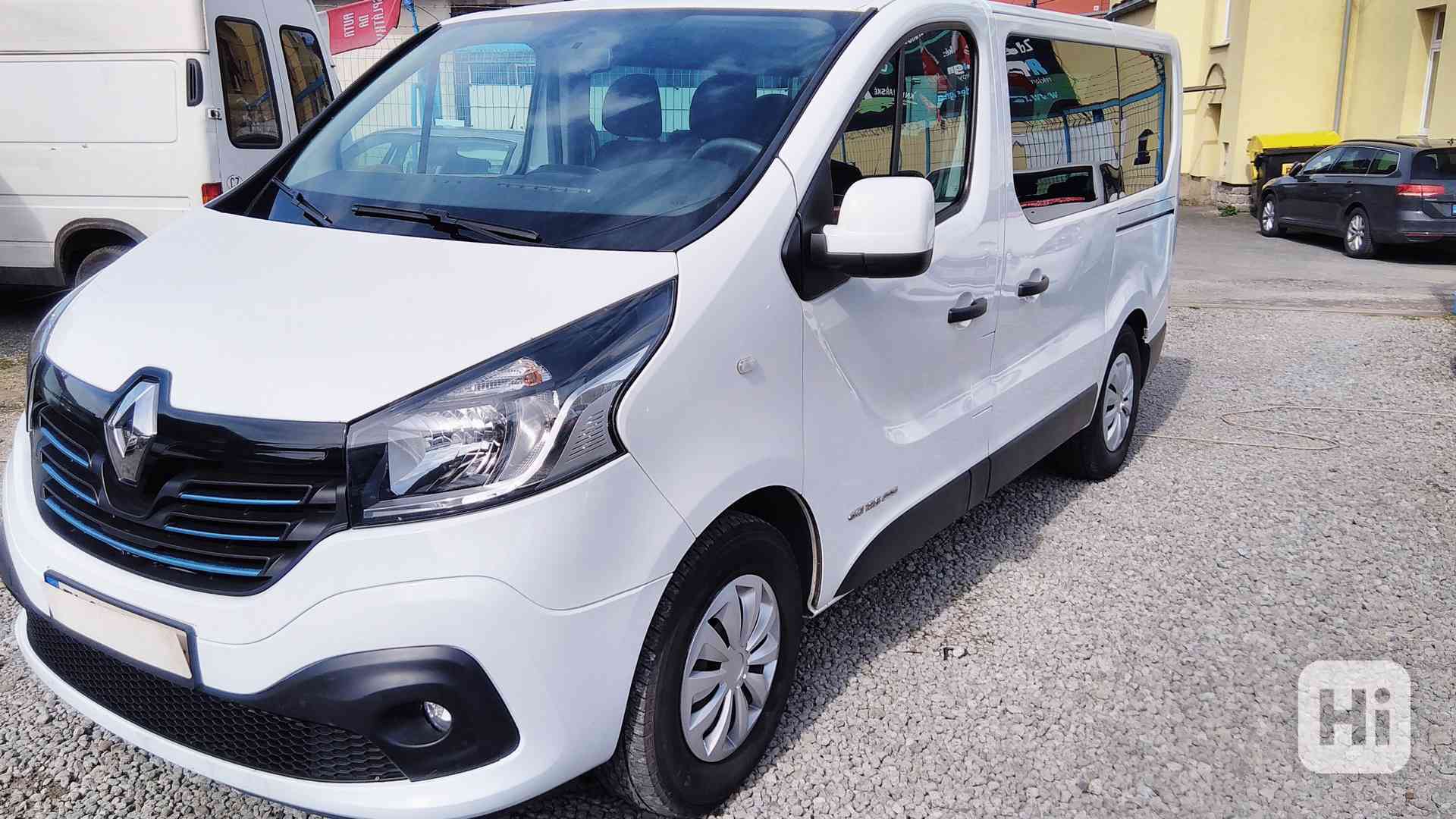 RENAULT Trafic 1,6DCi MINIBUS 9-míst ČR - foto 1