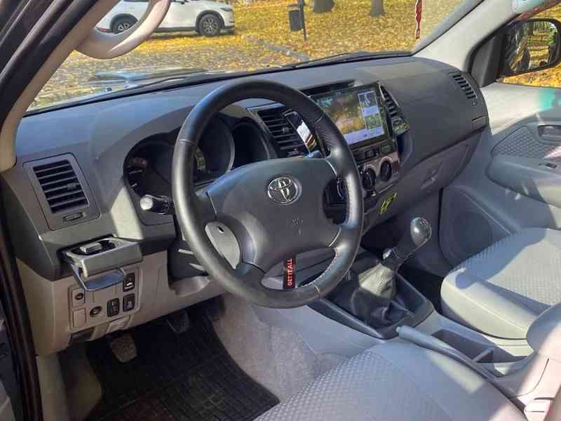 Toyota Hilux 2.5 D-4D Double Cab 88kw - foto 5