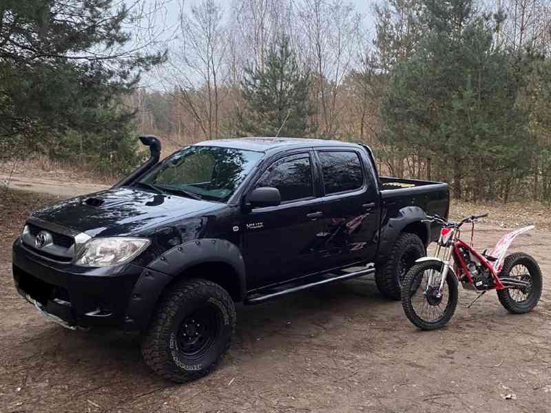 Toyota Hilux 2.5 D-4D Double Cab 88kw - foto 4