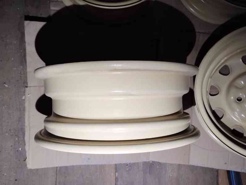 Plechové ráfky 13"+rezerva Škoda Felicie - foto 4