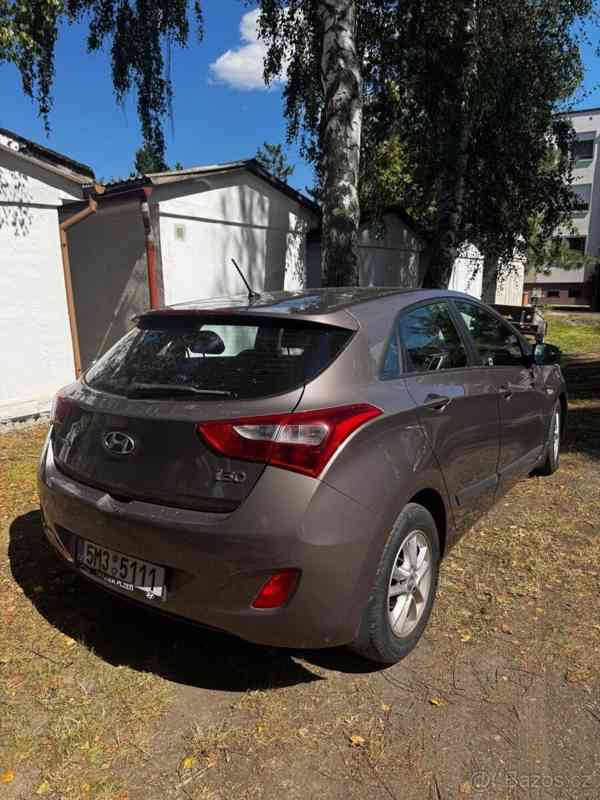 Hyundai i30 1,4 73 kW, benzín, r.v. 2013 - foto 5
