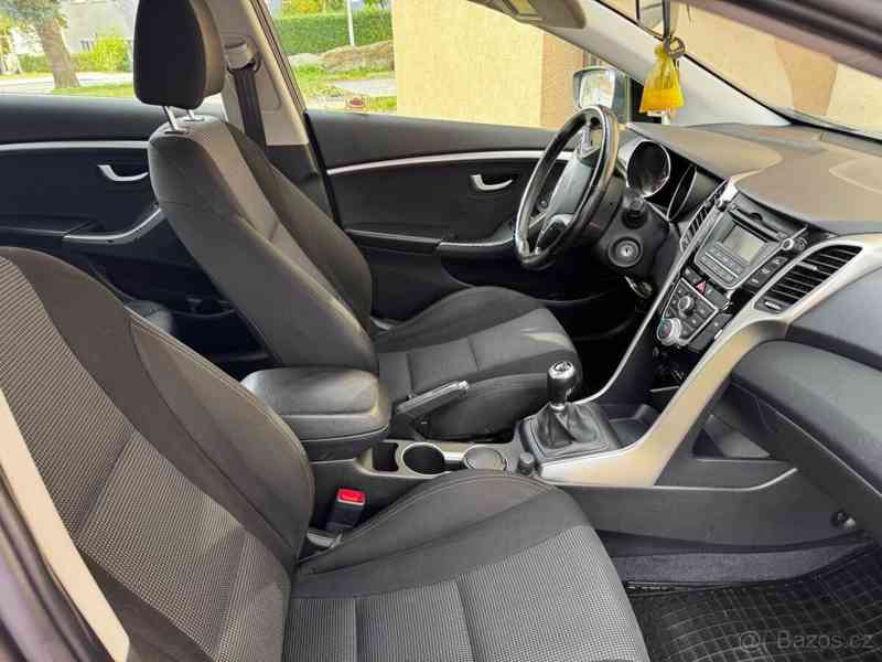 Hyundai i30 1,4 73 kW, benzín, r.v. 2013 - foto 18