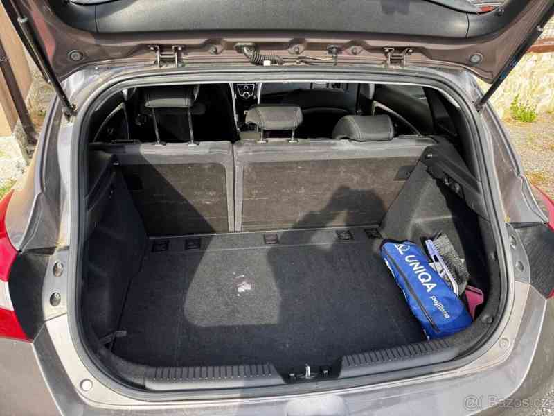 Hyundai i30 1,4 73 kW, benzín, r.v. 2013 - foto 14