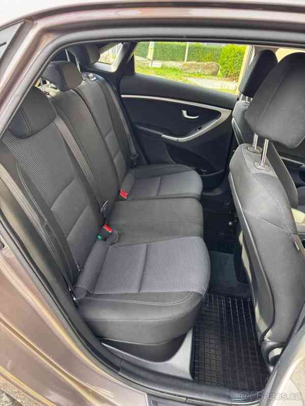 Hyundai i30 1,4 73 kW, benzín, r.v. 2013 - foto 15