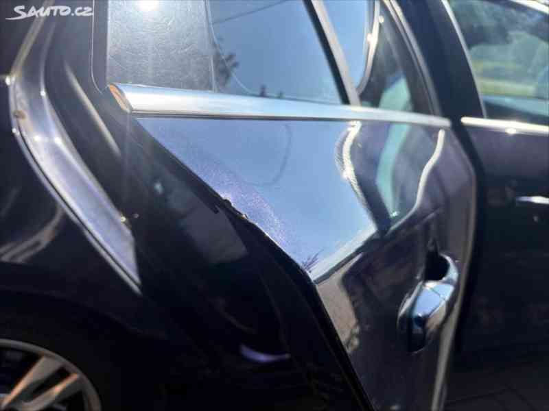 Volvo V60 2,0   D3 120kW (5-válec) / r. 2010 - foto 4