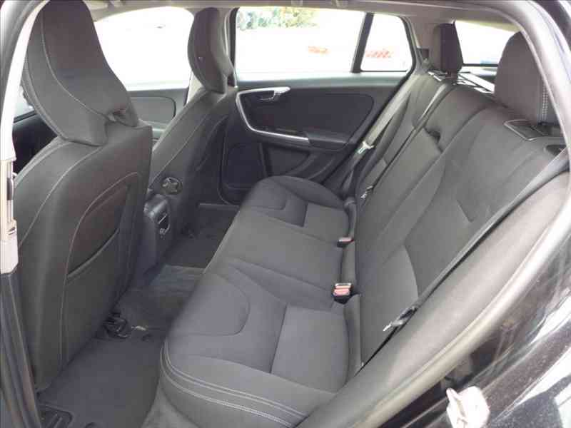 Volvo V60 1,6 D DIGI AC NAVI SERVIS 1.M - foto 6